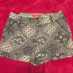 ANTHROPOLOGIE blue paisley shorts!